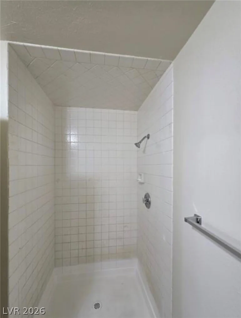 6671 Tropicana, Las Vegas, NV 89103