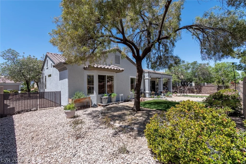 1686 Black Fox Canyon, Henderson, NV 89052