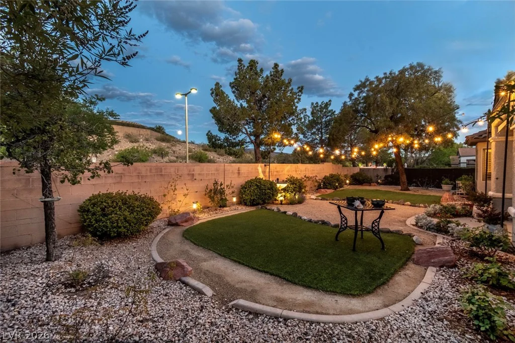 1686 Black Fox Canyon, Henderson, NV 89052