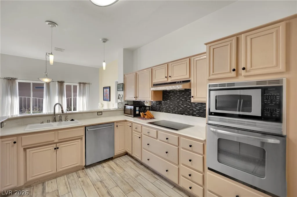 2808 Tumble Creek, Las Vegas, NV 89134