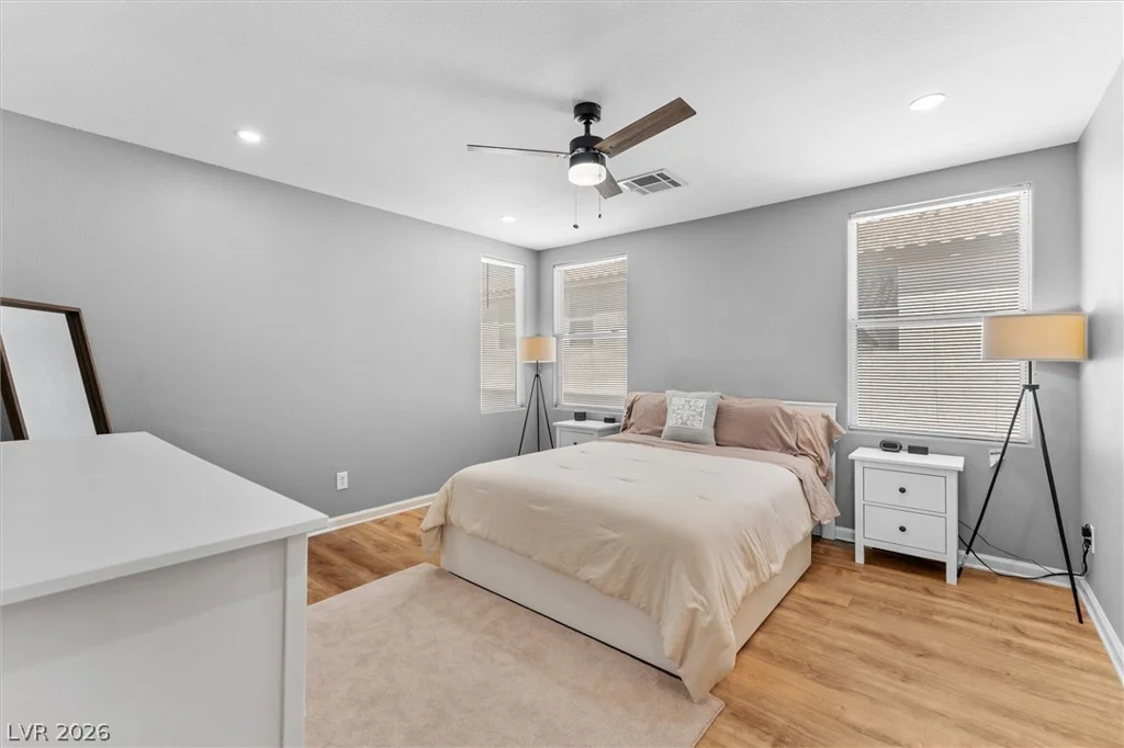 6034 Secret Island, Las Vegas, NV 89139
