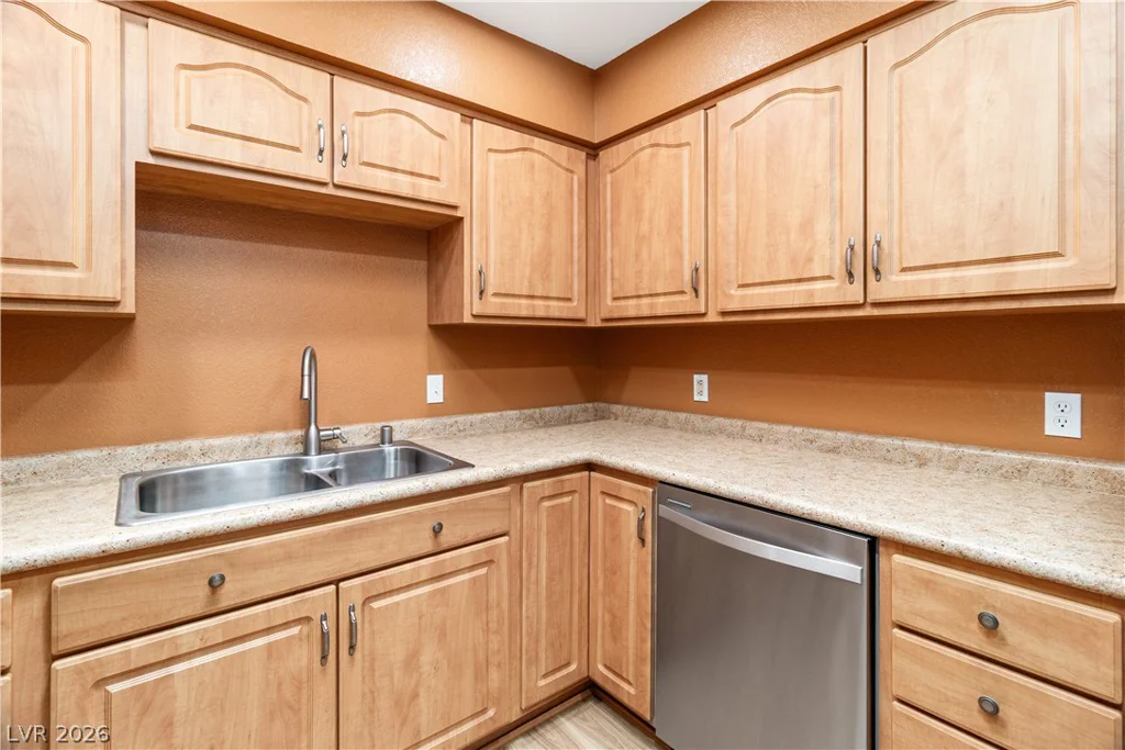 1948 Las Palmas, Laughlin, NV 89029