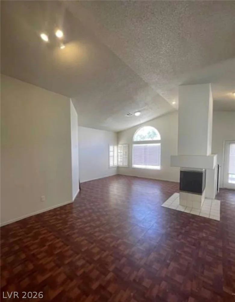 9820 Cross Creek, Las Vegas, NV 89117