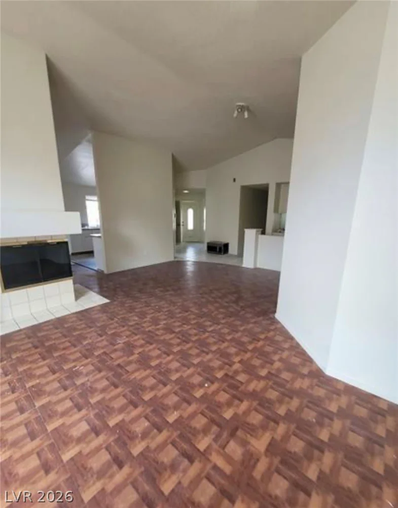 9820 Cross Creek, Las Vegas, NV 89117