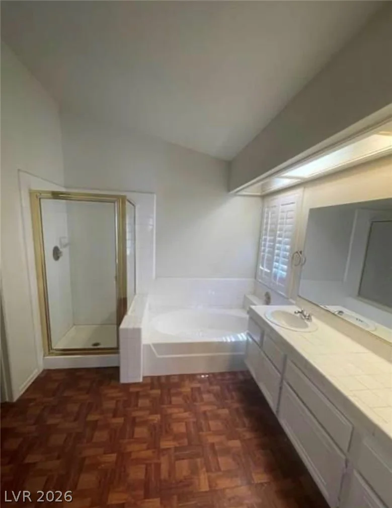 9820 Cross Creek, Las Vegas, NV 89117
