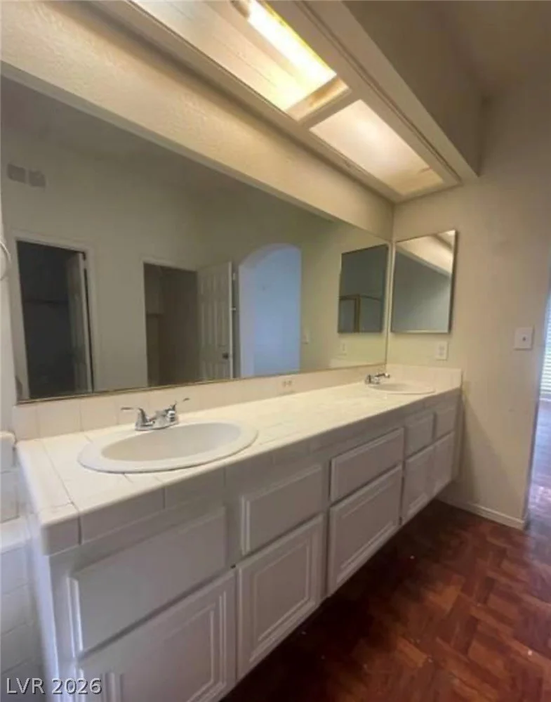 9820 Cross Creek, Las Vegas, NV 89117