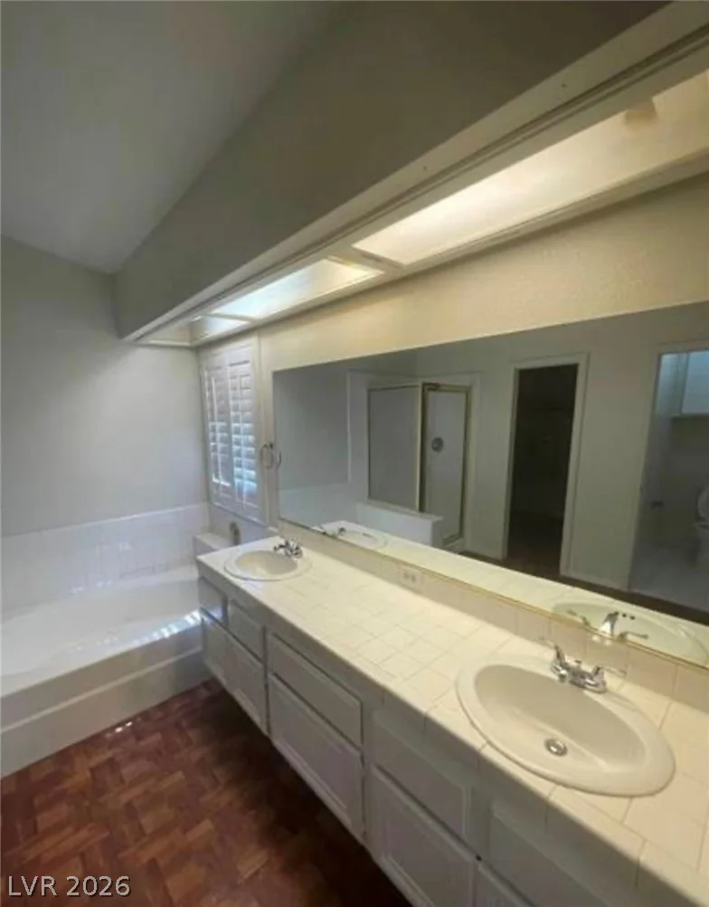 9820 Cross Creek, Las Vegas, NV 89117
