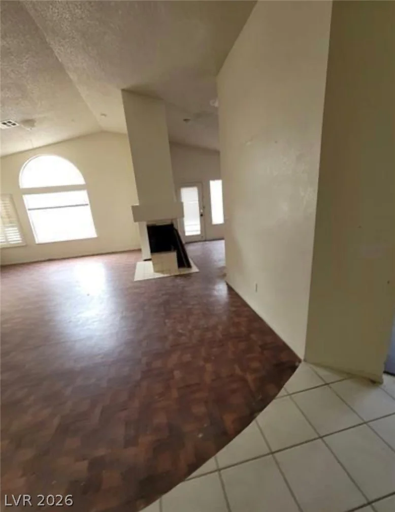9820 Cross Creek, Las Vegas, NV 89117