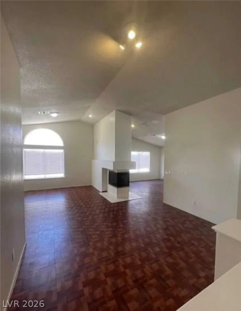 9820 Cross Creek, Las Vegas, NV 89117