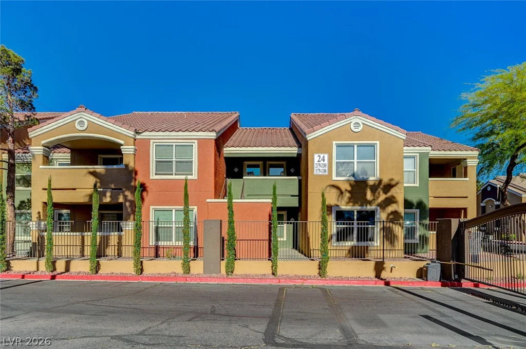 8101 Flamingo, Las Vegas, NV 89147