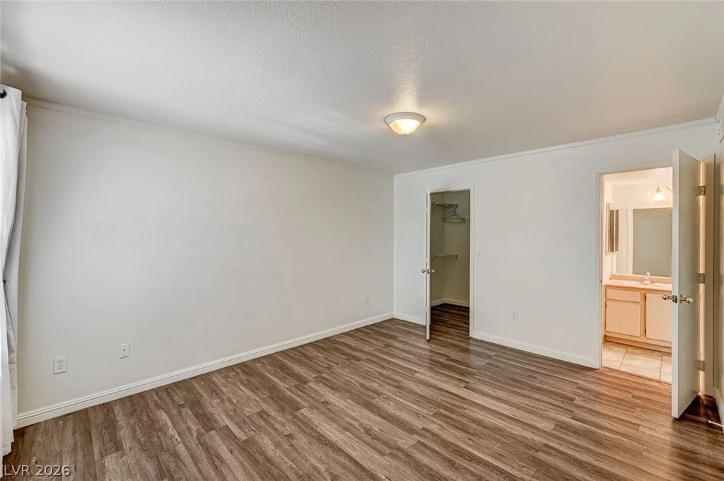 8101 Flamingo, Las Vegas, NV 89147