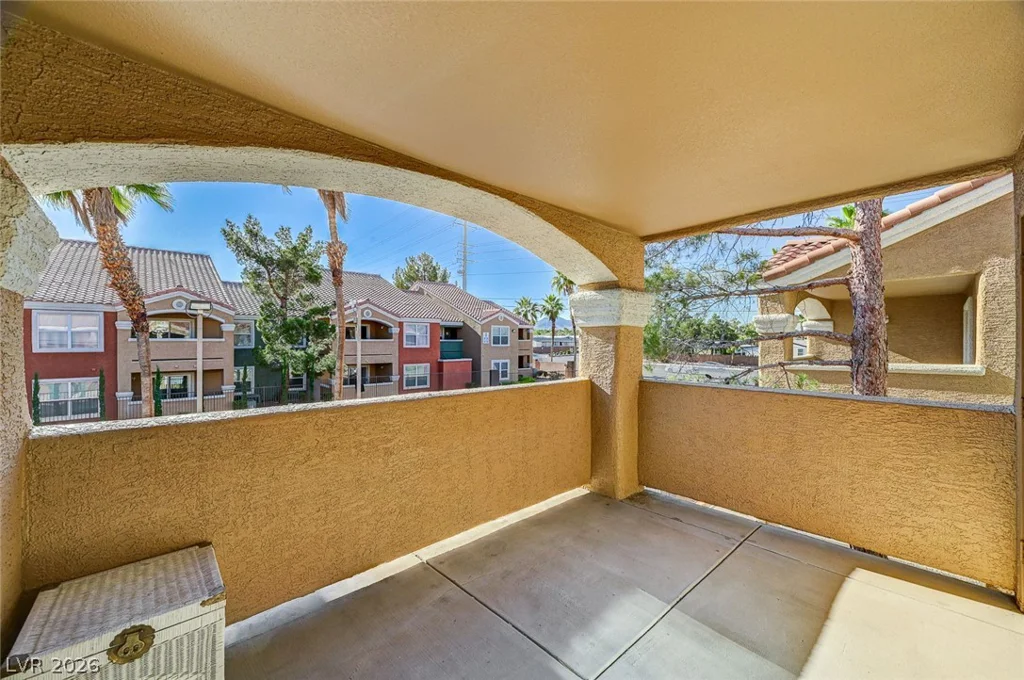 8101 Flamingo, Las Vegas, NV 89147