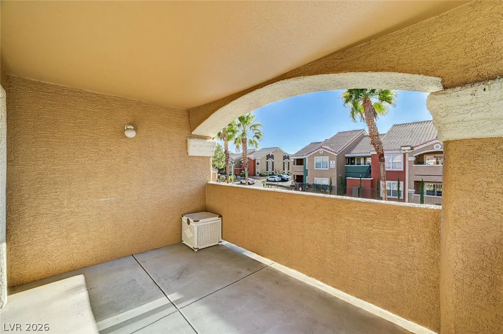 8101 Flamingo, Las Vegas, NV 89147