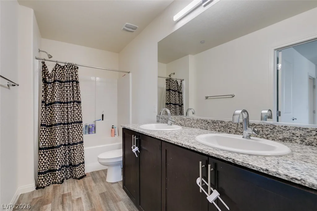 2683 Weathered Copper, Las Vegas, NV 89086