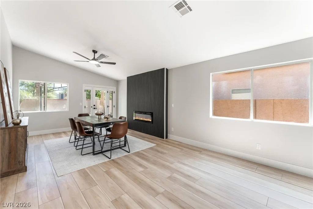 2128 Crestline Falls, Las Vegas, NV 89134