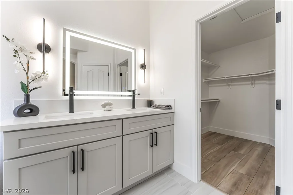 2128 Crestline Falls, Las Vegas, NV 89134