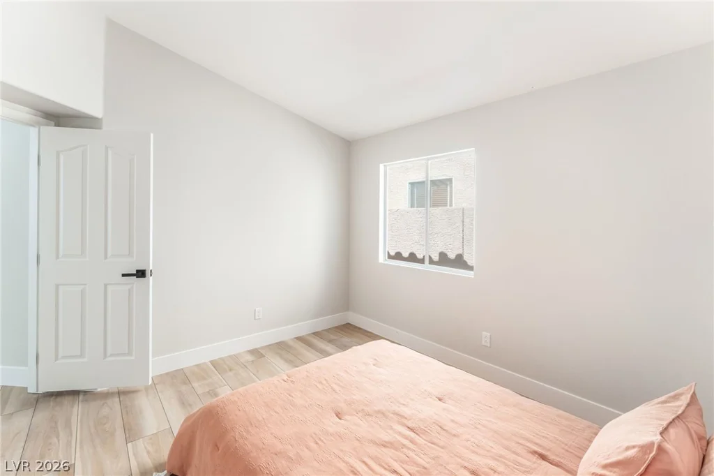 2128 Crestline Falls, Las Vegas, NV 89134