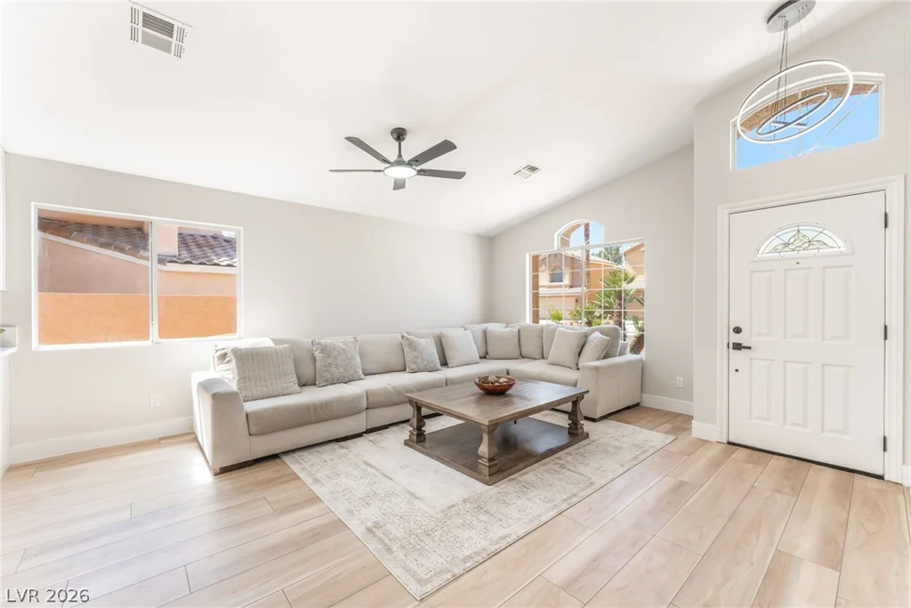 2128 Crestline Falls, Las Vegas, NV 89134