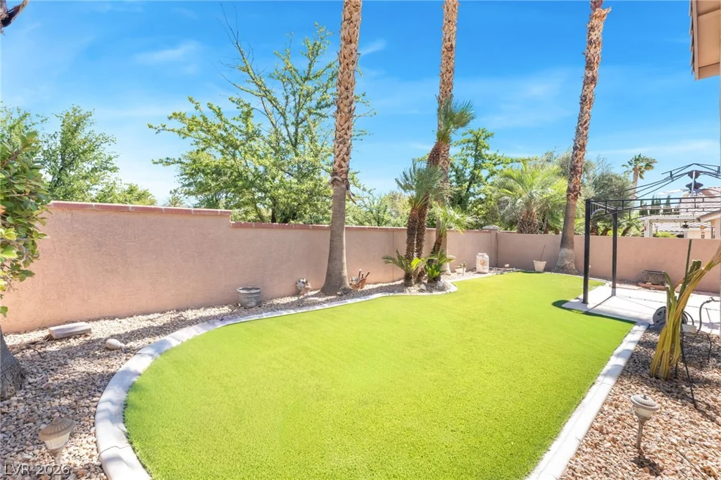 2128 Crestline Falls, Las Vegas, NV 89134