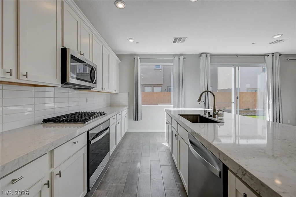 881 Dunkirk River, Henderson, NV 89011