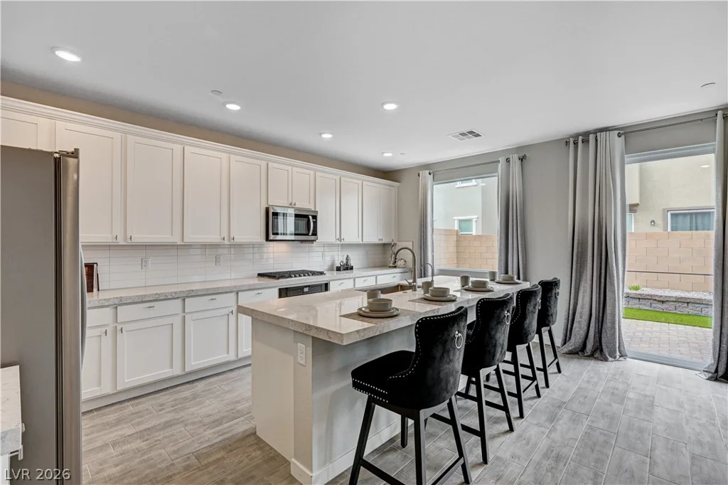 881 Dunkirk River, Henderson, NV 89011