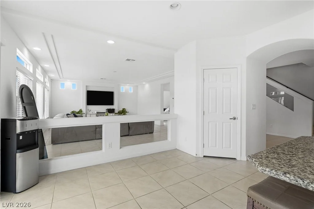 10048 Pipestone, Las Vegas, NV 89141