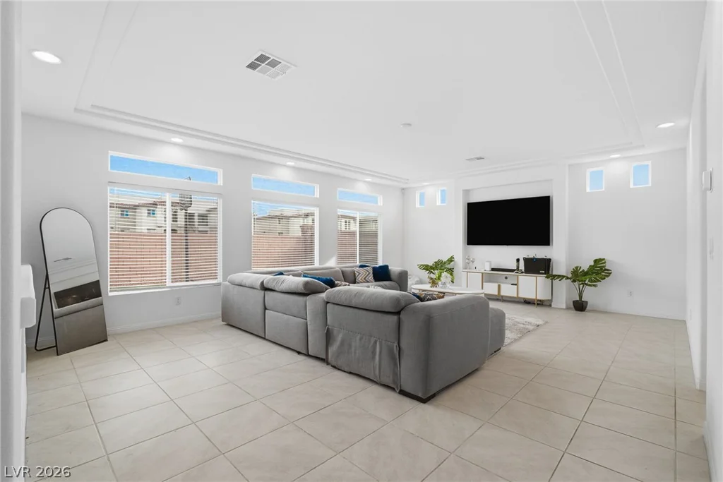 10048 Pipestone, Las Vegas, NV 89141
