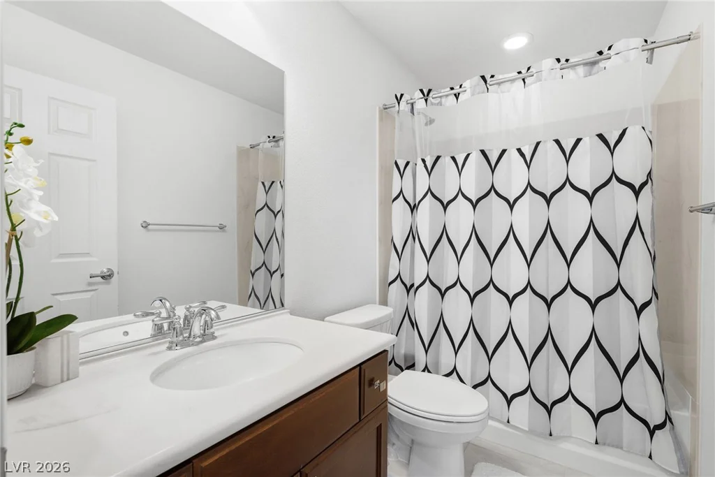 10048 Pipestone, Las Vegas, NV 89141