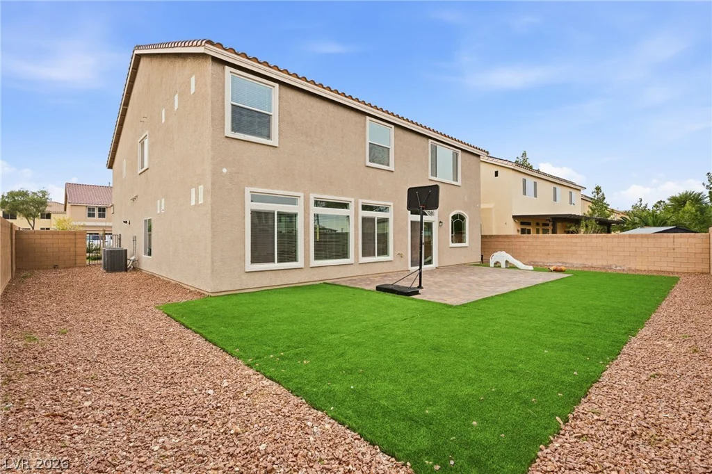 10048 Pipestone, Las Vegas, NV 89141