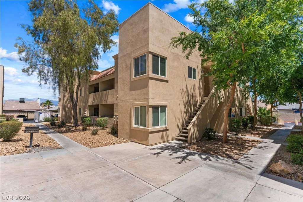 1842 Decatur, Las Vegas, NV 89108