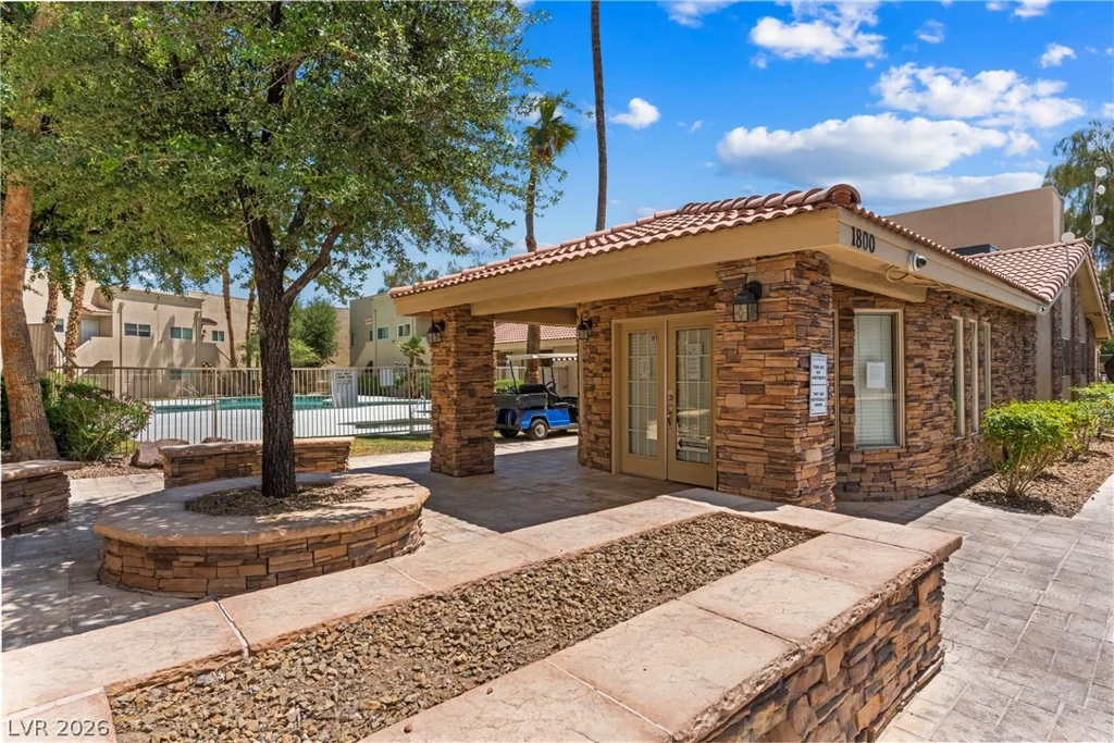 1842 Decatur, Las Vegas, NV 89108