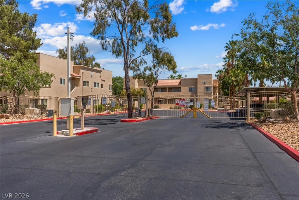 1842 Decatur, Las Vegas, NV 89108