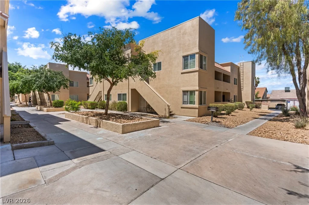 1842 Decatur, Las Vegas, NV 89108