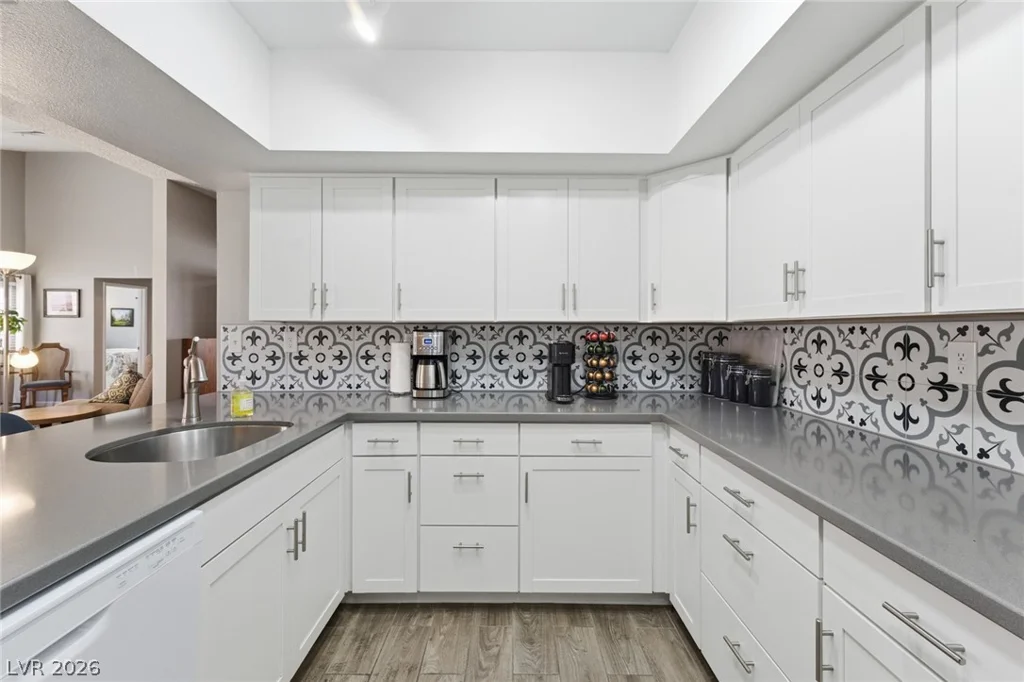 586 Cervantes, Henderson, NV 89014