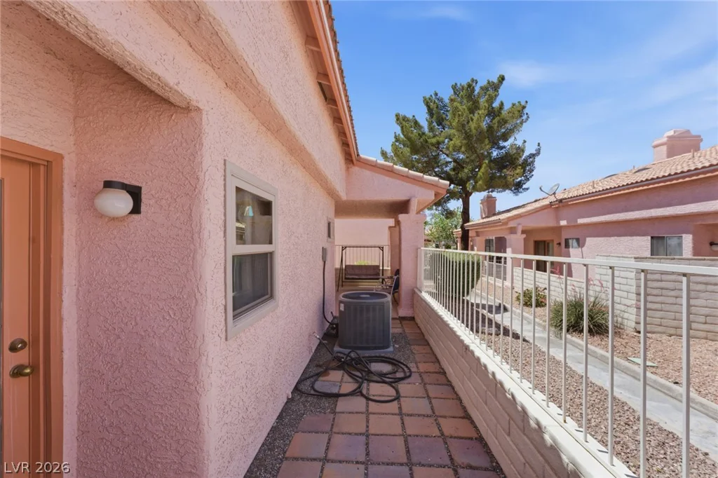 586 Cervantes, Henderson, NV 89014