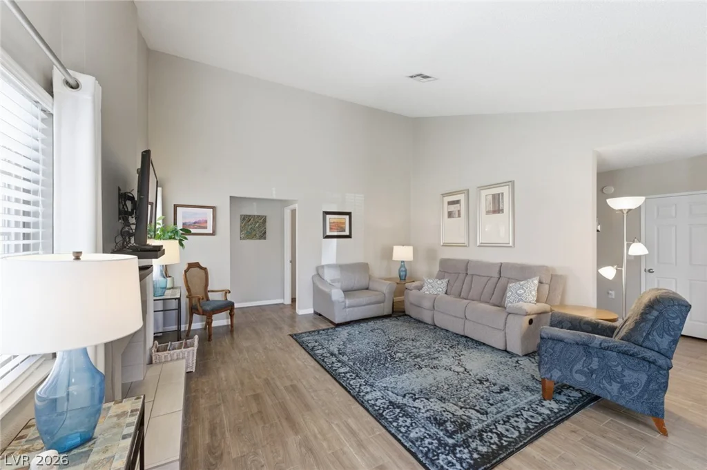 586 Cervantes, Henderson, NV 89014