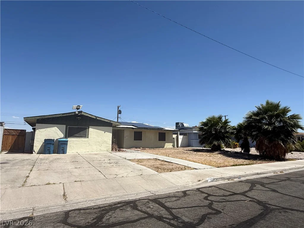 616 Pioneer, Las Vegas, NV 89107