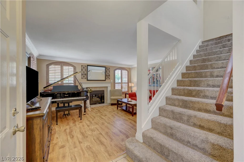 8012 Lisa Dawn, Las Vegas, NV 89147