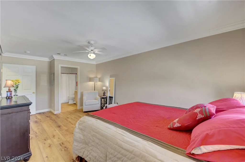 8012 Lisa Dawn, Las Vegas, NV 89147