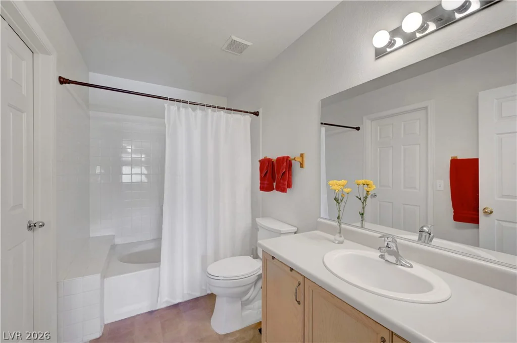 8012 Lisa Dawn, Las Vegas, NV 89147