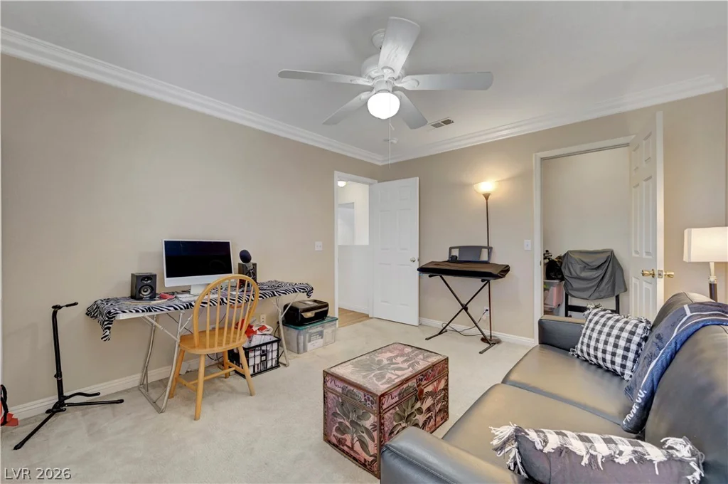 8012 Lisa Dawn, Las Vegas, NV 89147