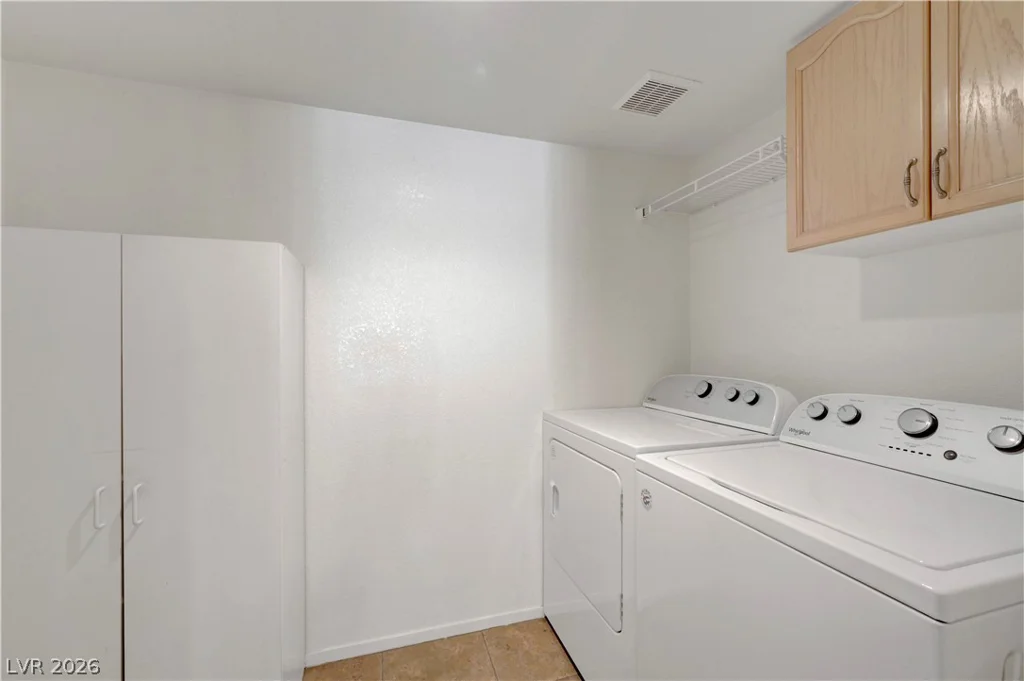 8012 Lisa Dawn, Las Vegas, NV 89147