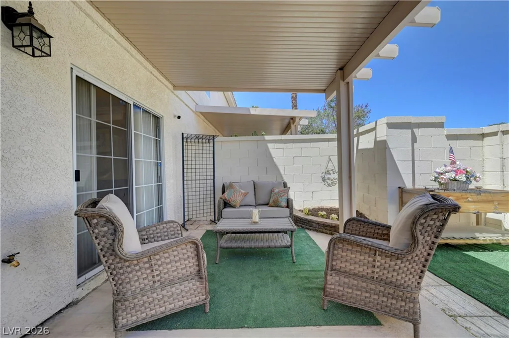 8012 Lisa Dawn, Las Vegas, NV 89147