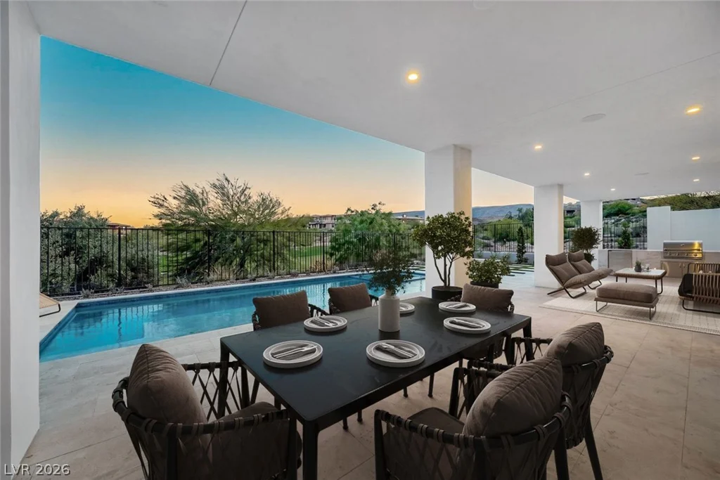 11523 Glowing Sunset, Las Vegas, NV 89135