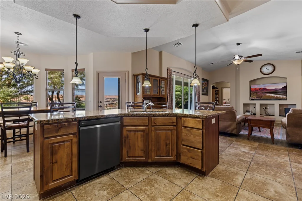 1003 Carrara, Mesquite, NV 89027