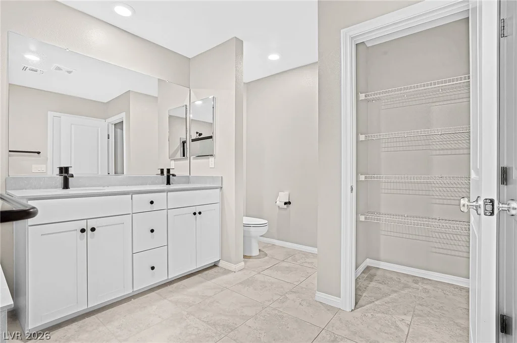 1411 Great Hollow, North Las Vegas, NV 89086