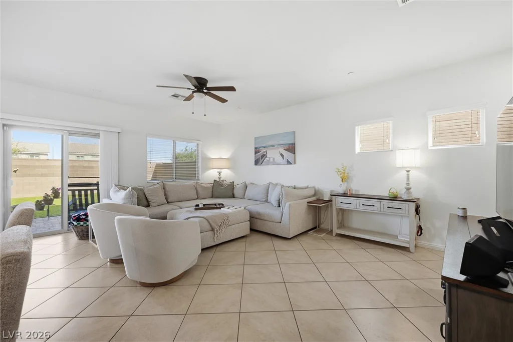 386 Layla Bay, Henderson, NV 89014