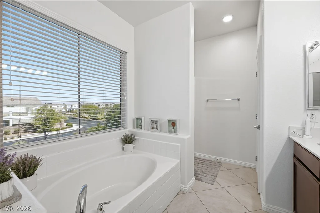 386 Layla Bay, Henderson, NV 89014
