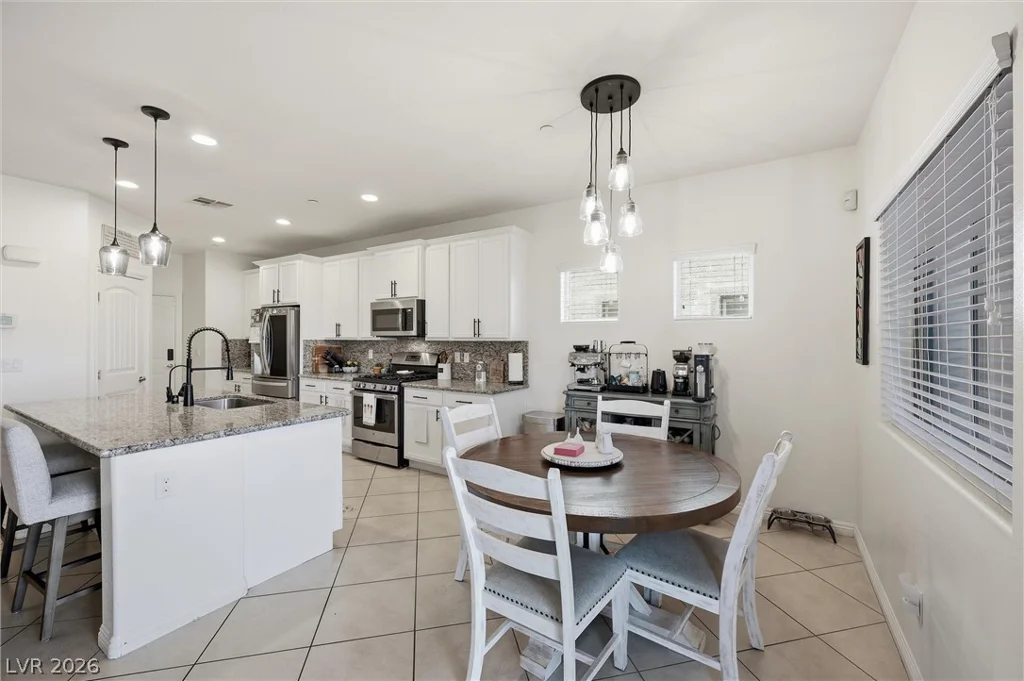 386 Layla Bay, Henderson, NV 89014