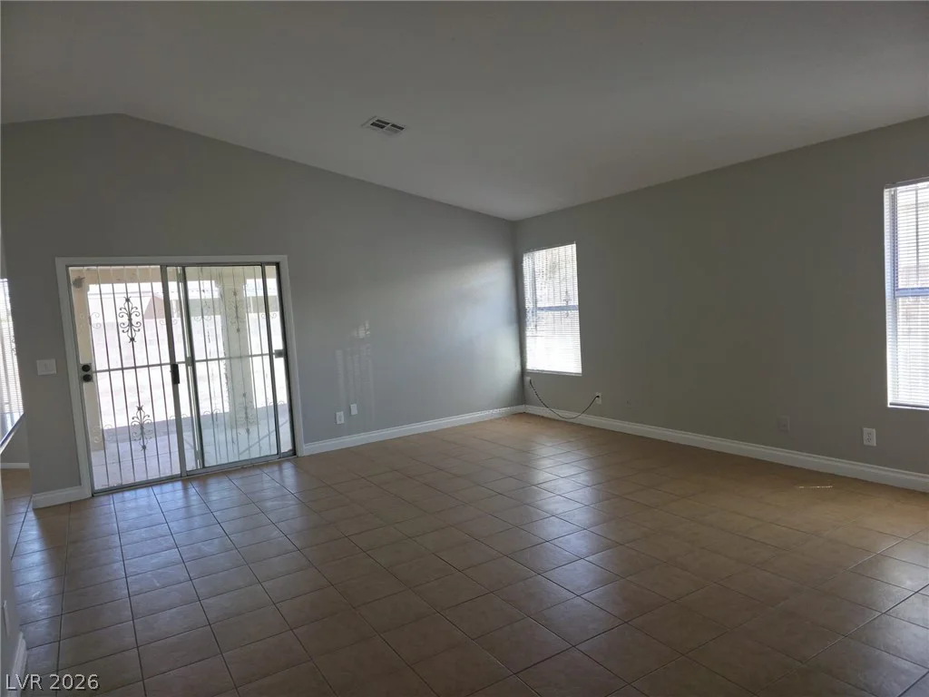 4320 Harris, Las Vegas, NV 89110